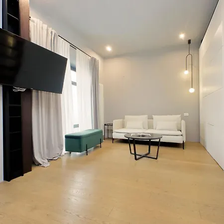 Homely Loft Beltrami 500 Mt From Piramide Apartment