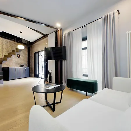 Homely Loft Beltrami 500 Mt From Piramide Apartment
