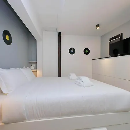 Apartament Homely Loft Beltrami 500 Mt From Piramide