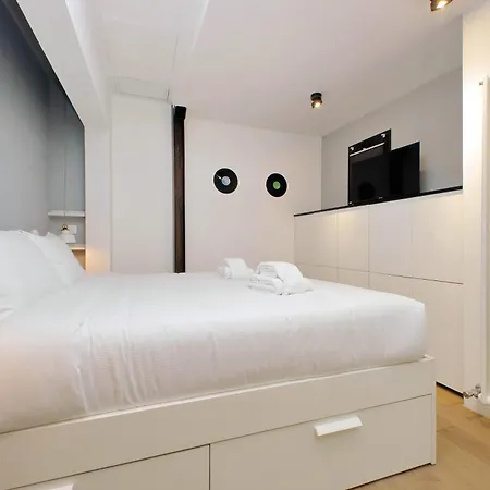 Apartament Homely Loft Beltrami 500 Mt From Piramide